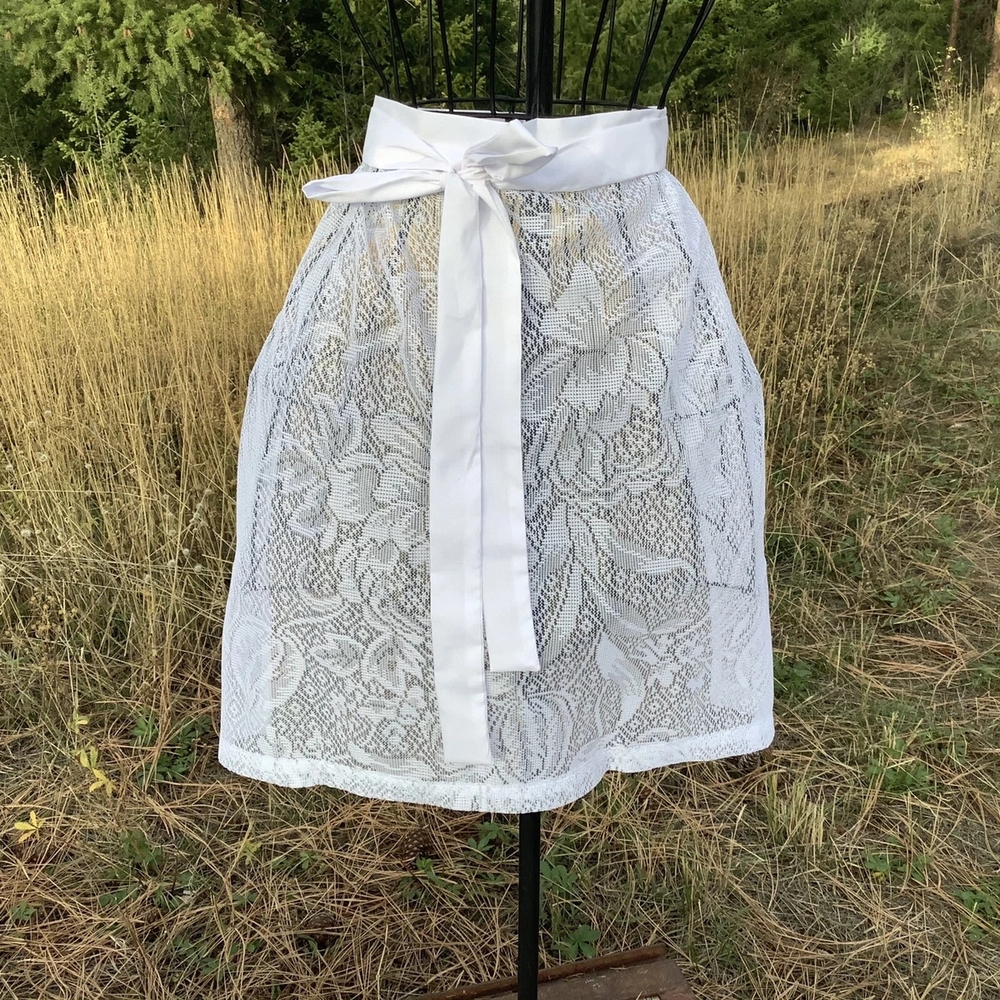 White Lace Apron with Ribbon Tie